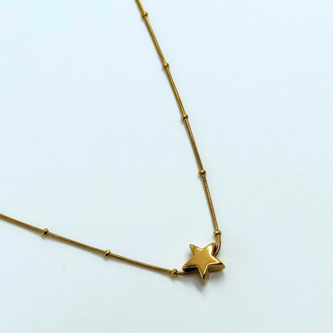 Stella Mini Star Necklace