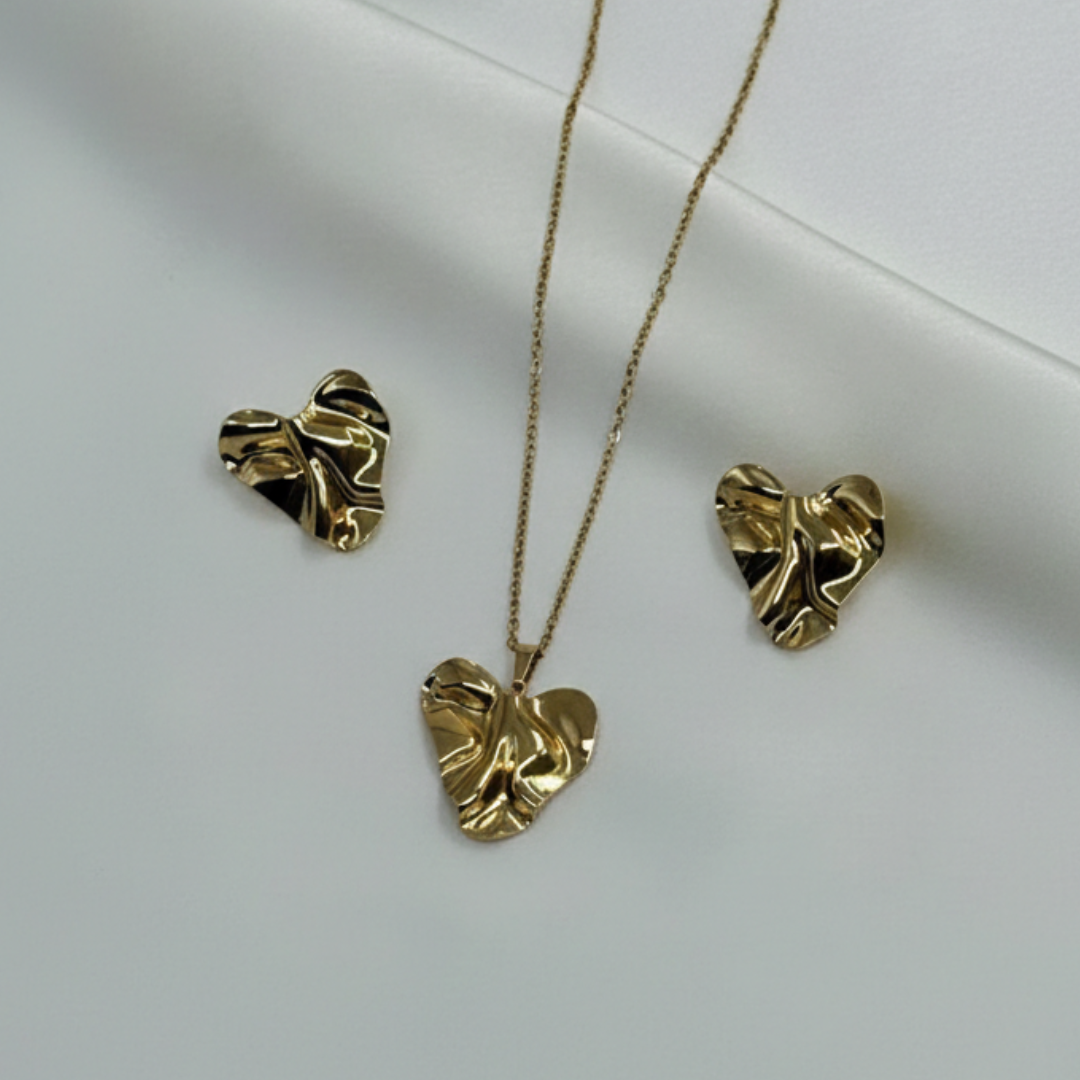 Molten Heart Necklace & Stud Earrings Set