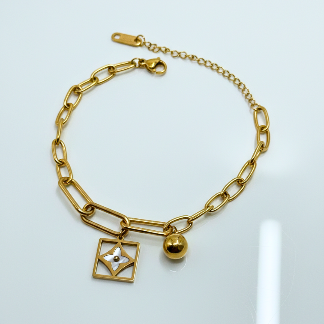 Aura Link Charm Bracelet