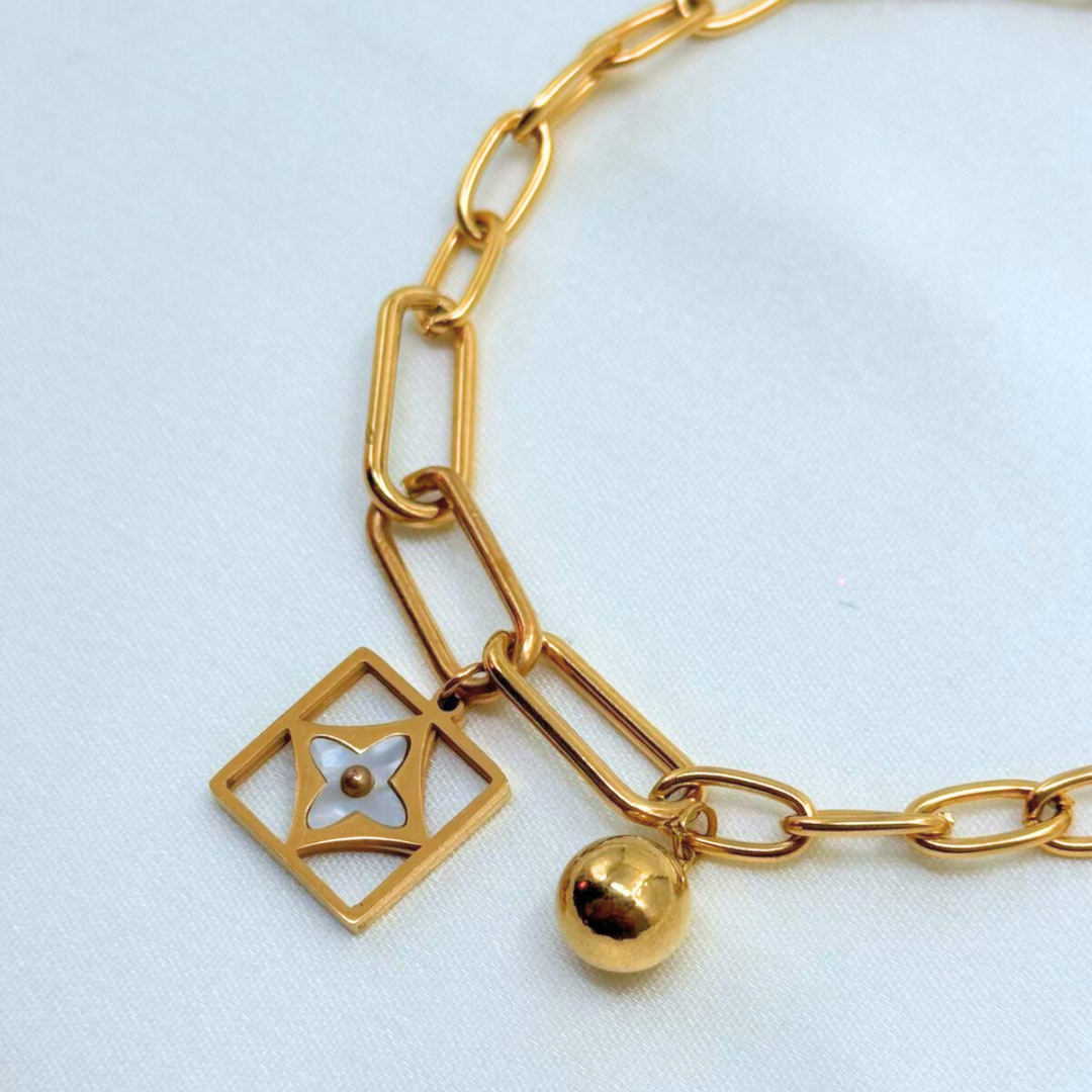 Aura Link Charm Bracelet