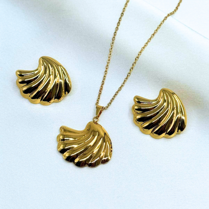 Golden Shell Necklace & Stud Earrings Set