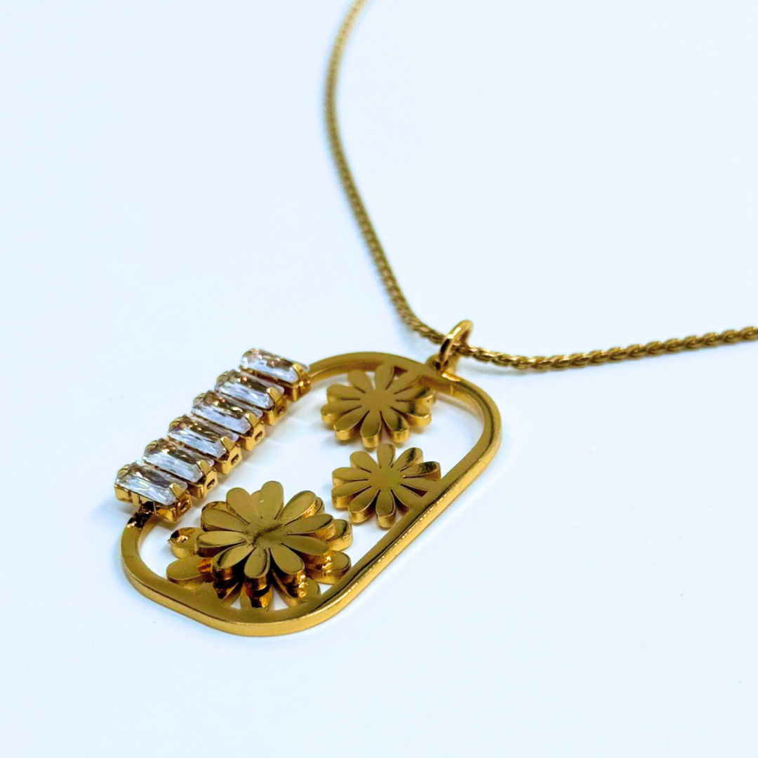 Flora Frame Necklace
