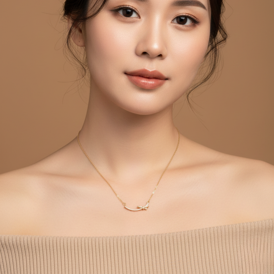 Luna Bow Curve Necklace