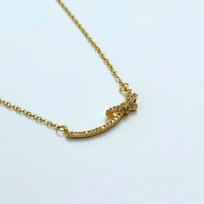 Luna Bow Curve Necklace