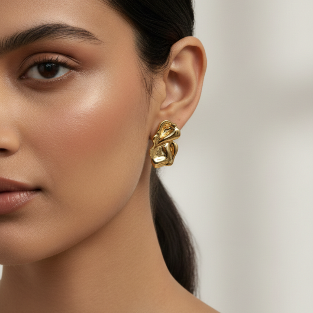 Molten Gold Necklace & Stud Earrings Set