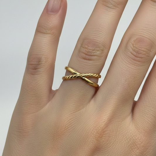Aeris Criss-Cross Ring (BUY1GET1)