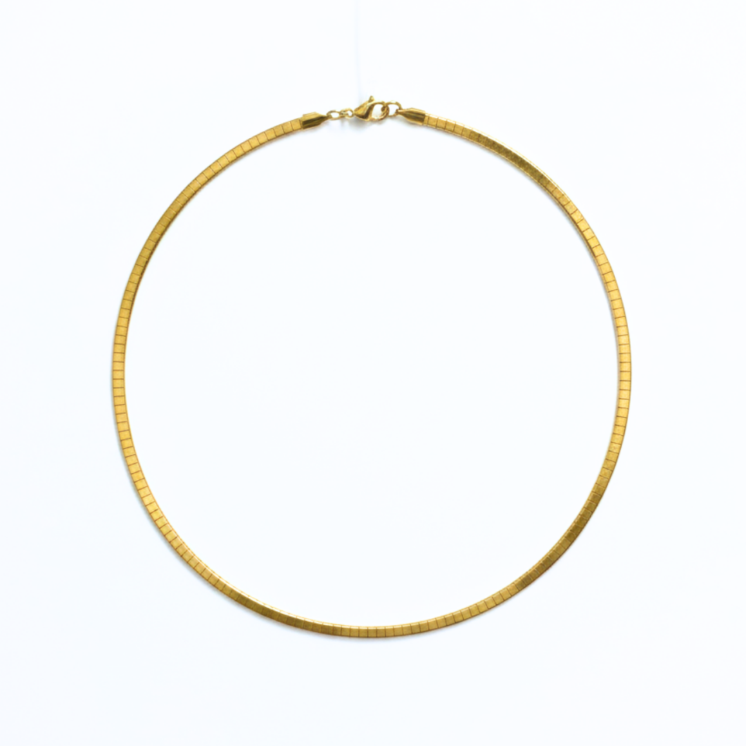 Luna Flat Chain Choker – Demi-Fine Gold Essential