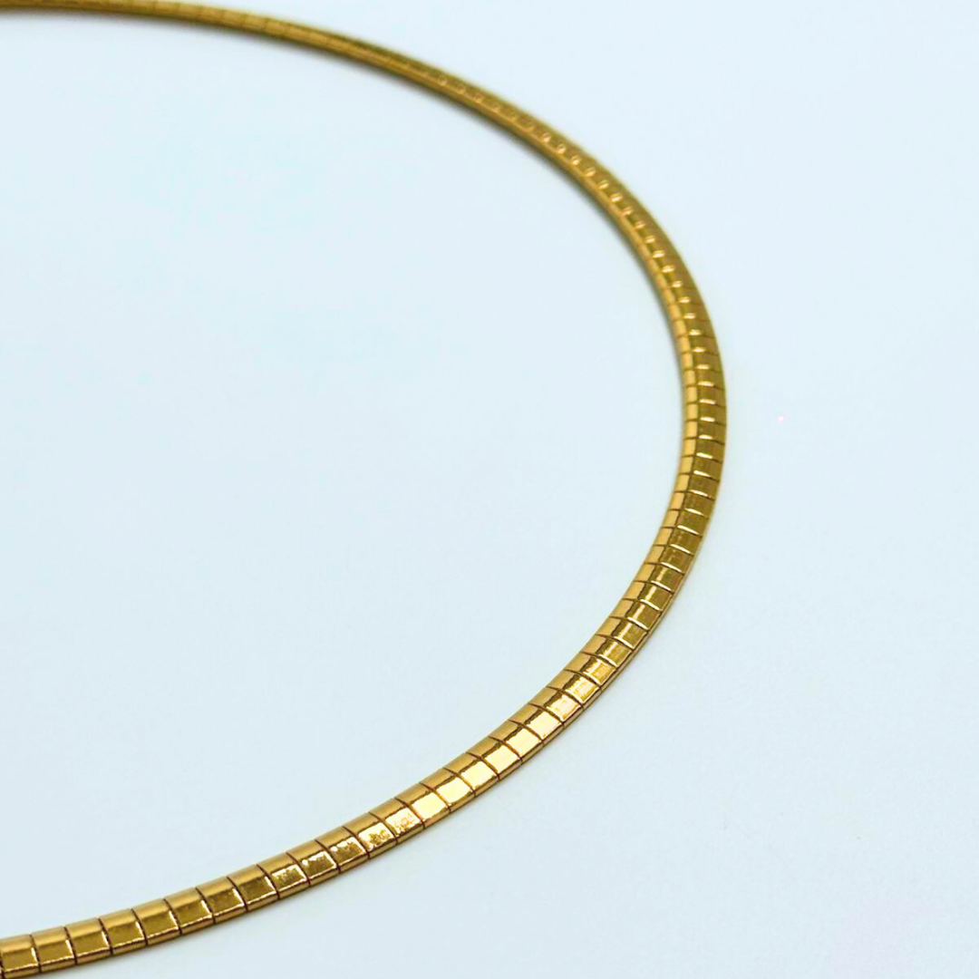 Luna Flat Chain Choker – Demi-Fine Gold Essential