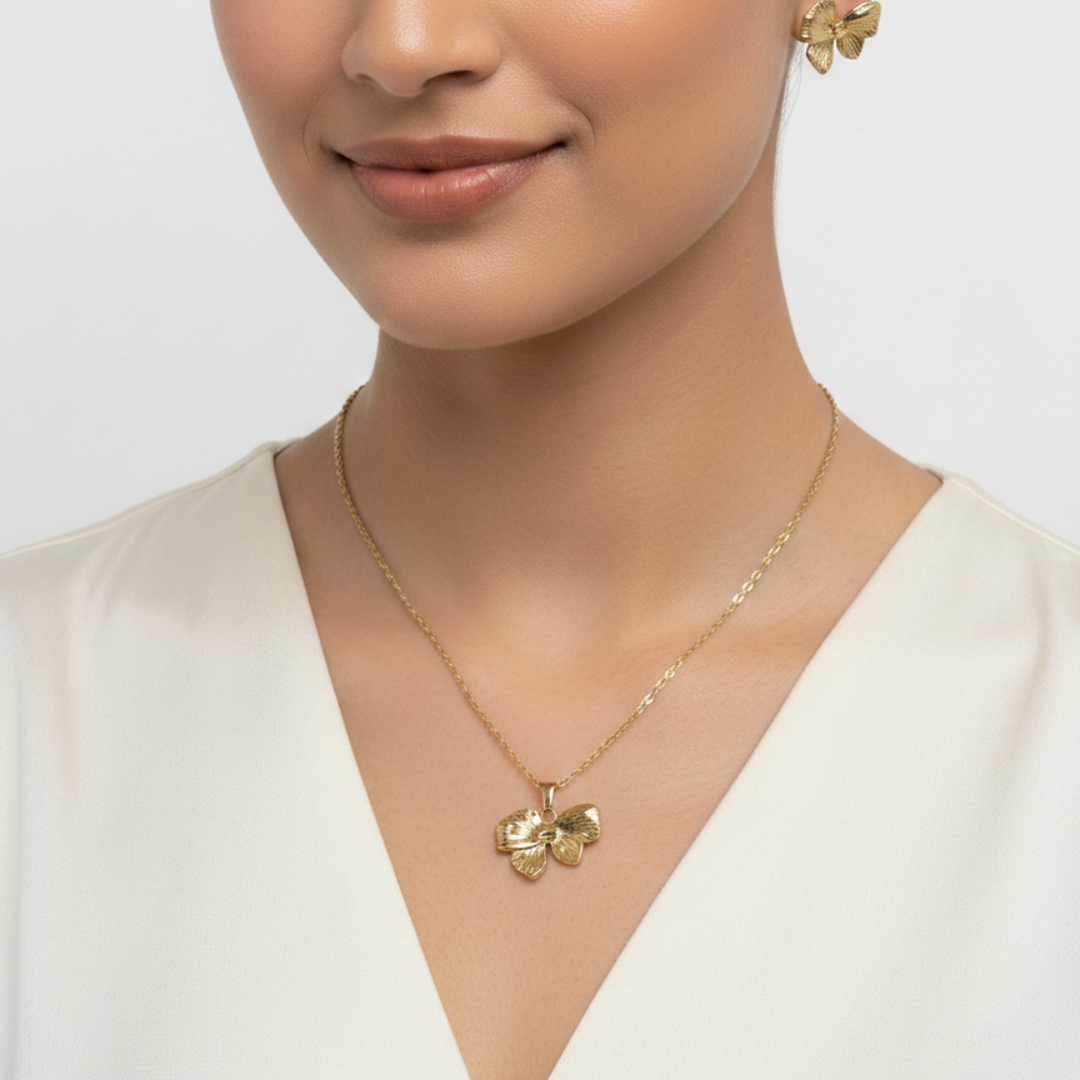 Golden Bloom Necklace & Stud Earrings Set
