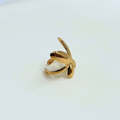 Golden Flutter Statement Ring (BUY1GET1)