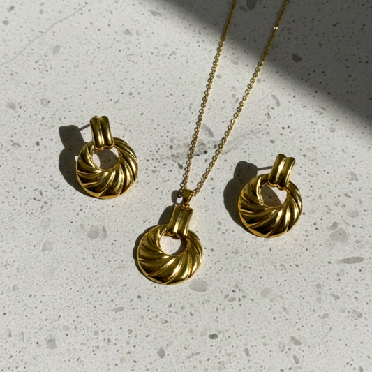 Twist Halo Necklace & Stud Earrings Set
