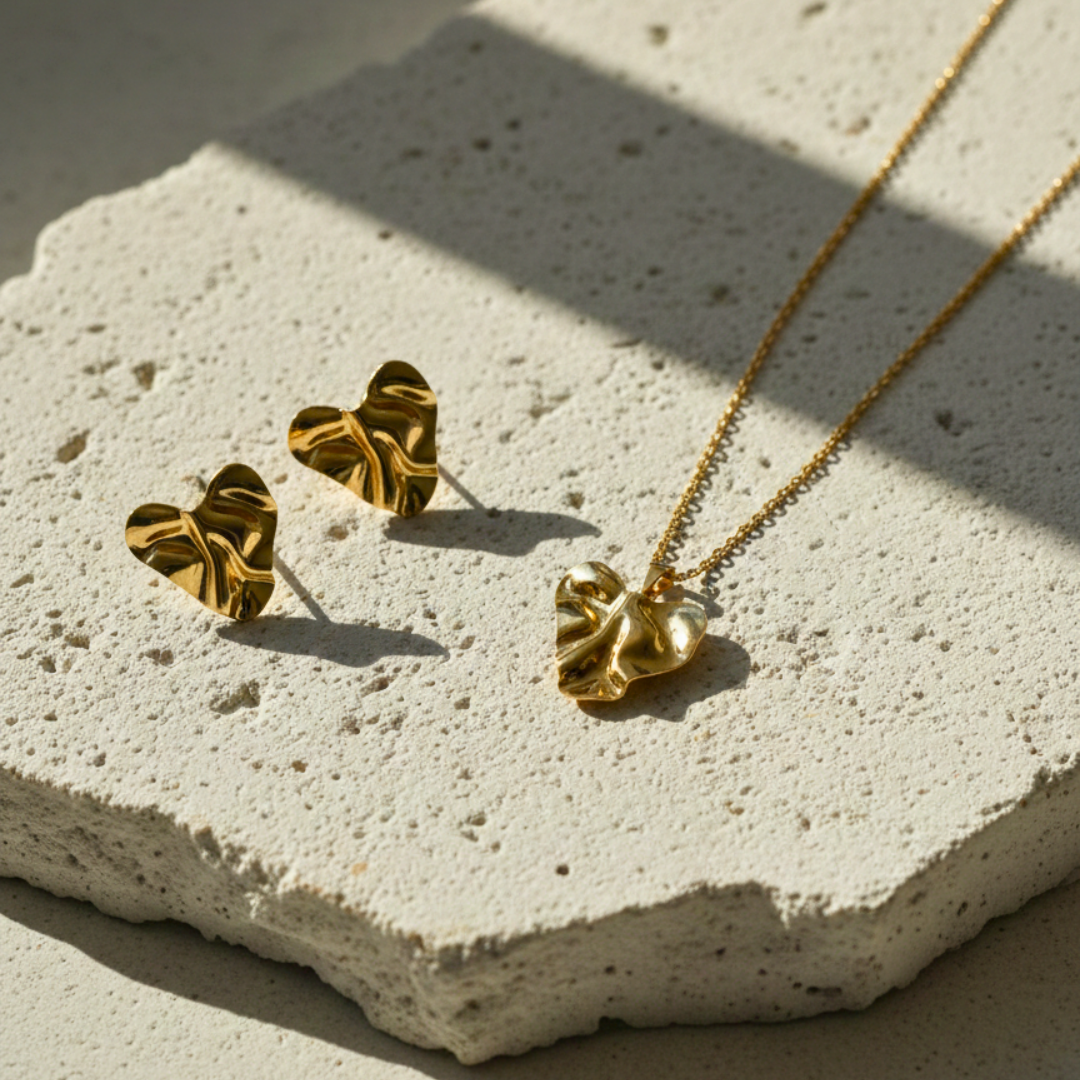 Molten Heart Necklace & Stud Earrings Set