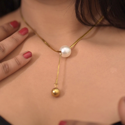 Luna Pearl Lariat Necklace