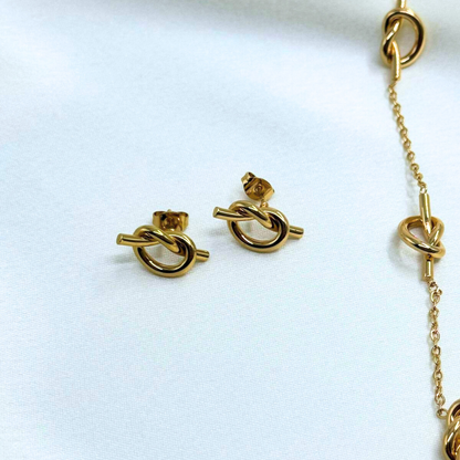 Eterna Knot Harmony Set (Necklace, Bracelet & Earrings)