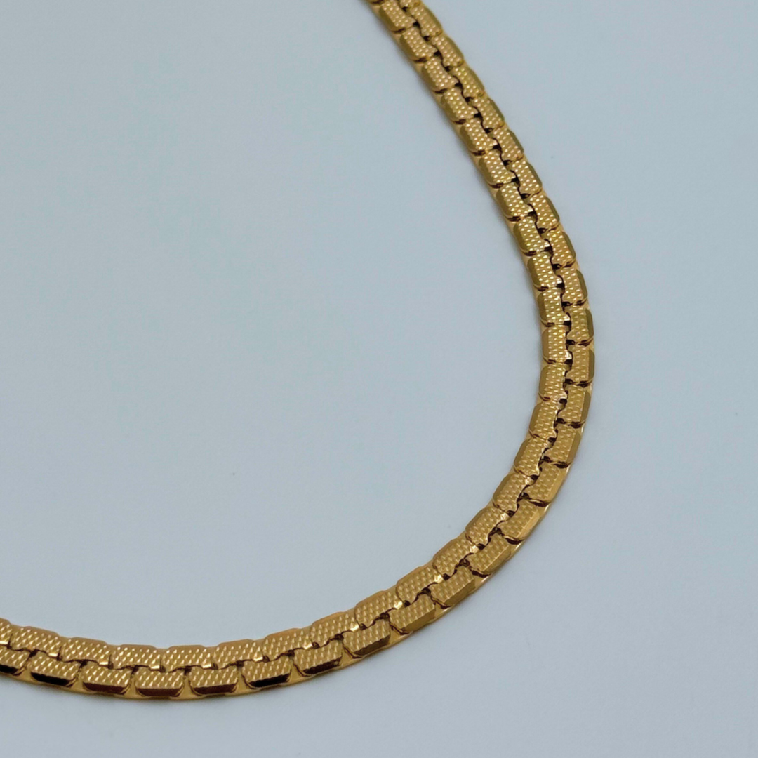 Textured Flat Link Men’s Chain