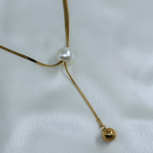 Luna Pearl Lariat Necklace