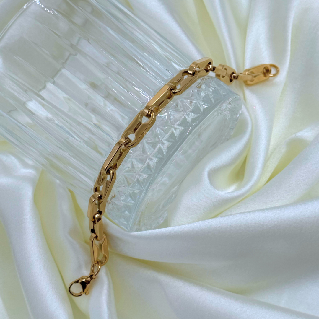 Elongated Link Men’s Bracelet