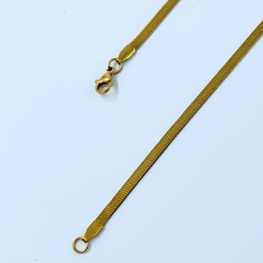 Classic Herringbone Chain Necklace